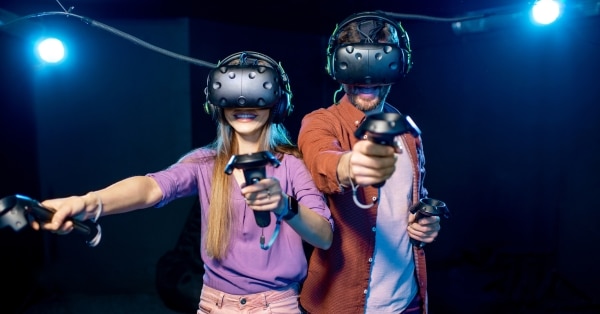 שולחנות משחק עם טכנולוגיית VR